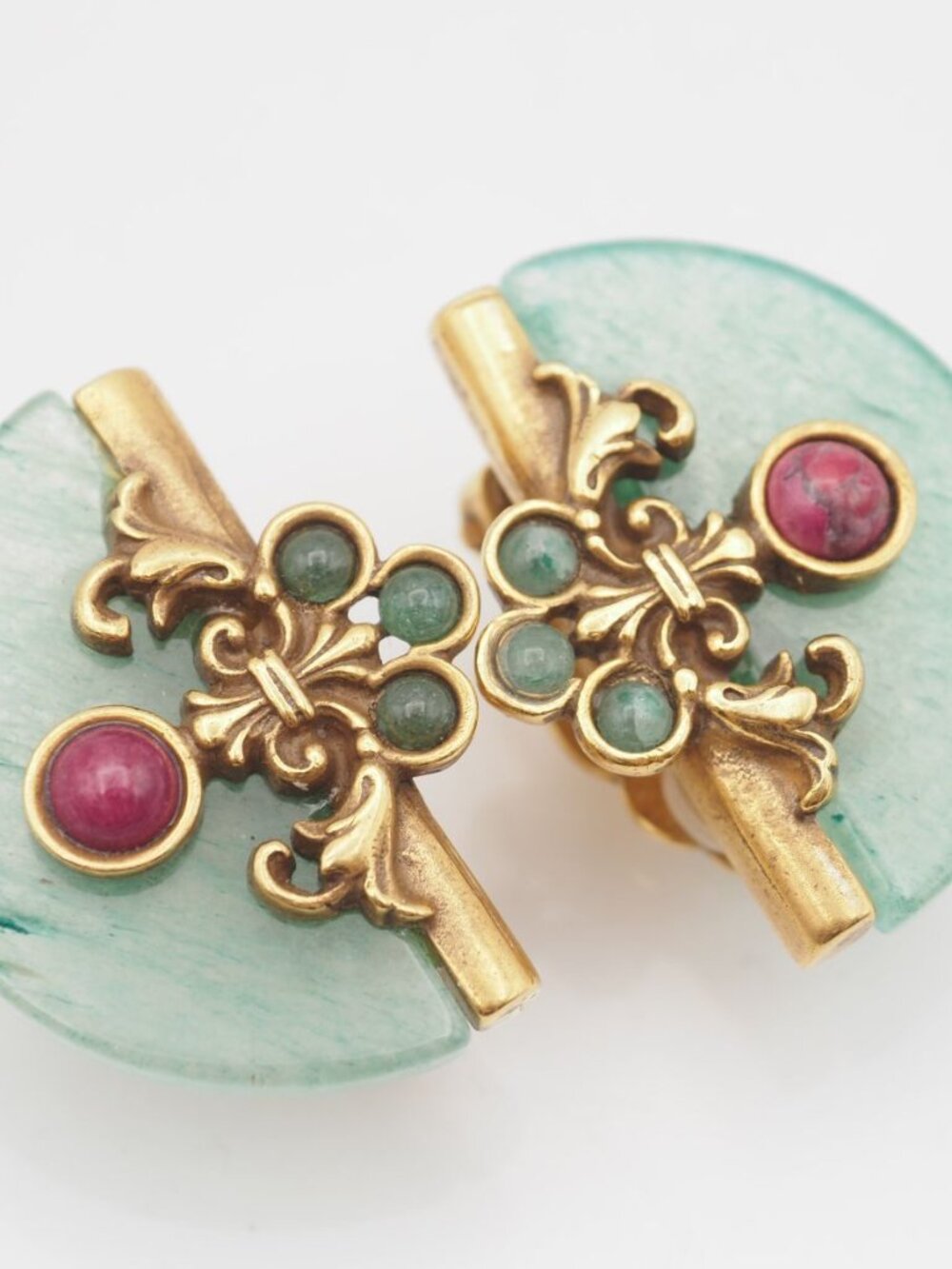 Vintage Jade Disc Earrings Gold Filigree Red Green Stone Clip On Statement Artis